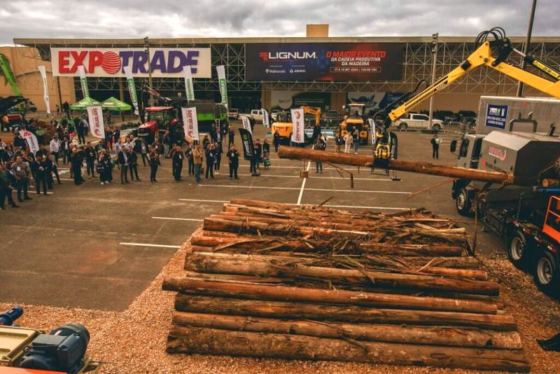 Ageflor e Sindimadeira-RS organizam visita na Lignum e Águia Florestal no Paraná